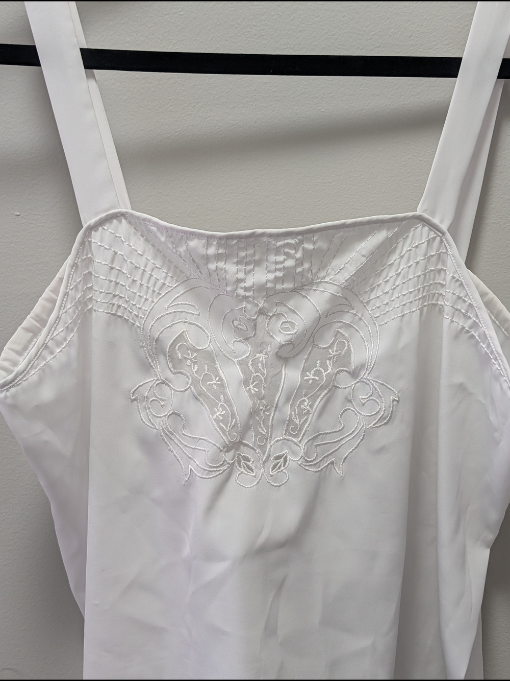 Vtg Chagall Embroidered Tank - Picture 2 of 5